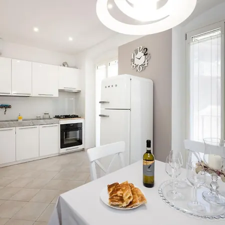 Casa Mia A Nervi * ג'נובה